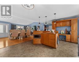 Laundry room - 62 Meadowview Drive, Whitewater Region, ON K0J1C0 Photo 9