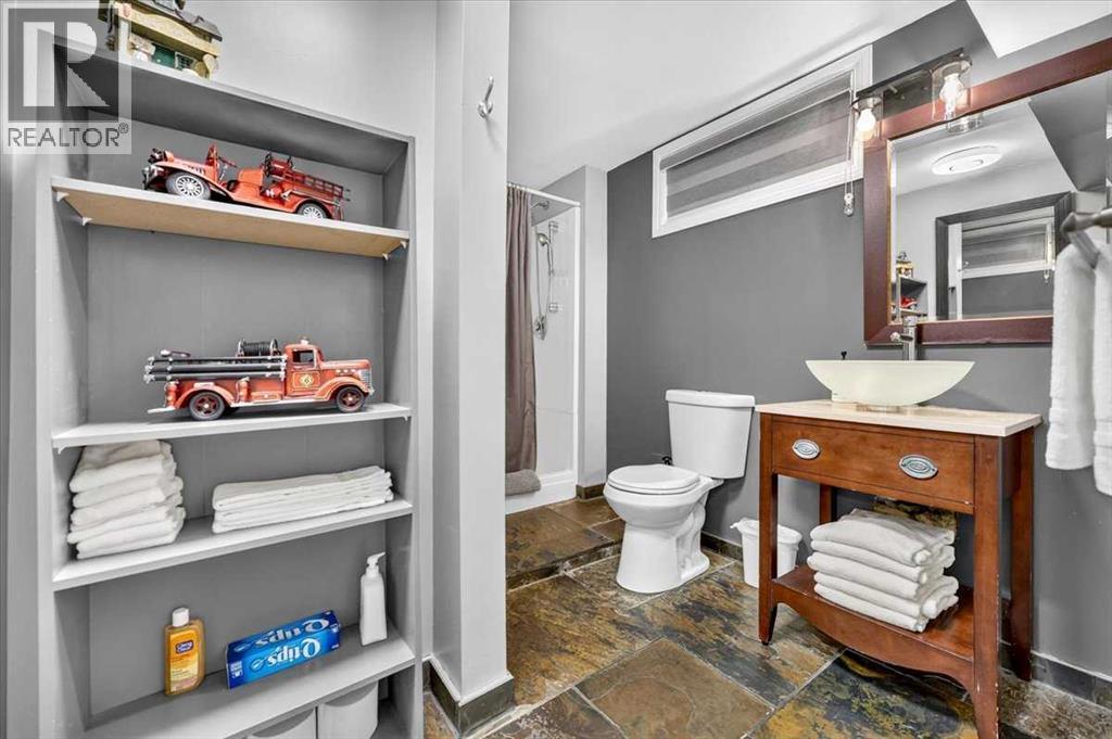 624 24 Avenue NE - photo 37