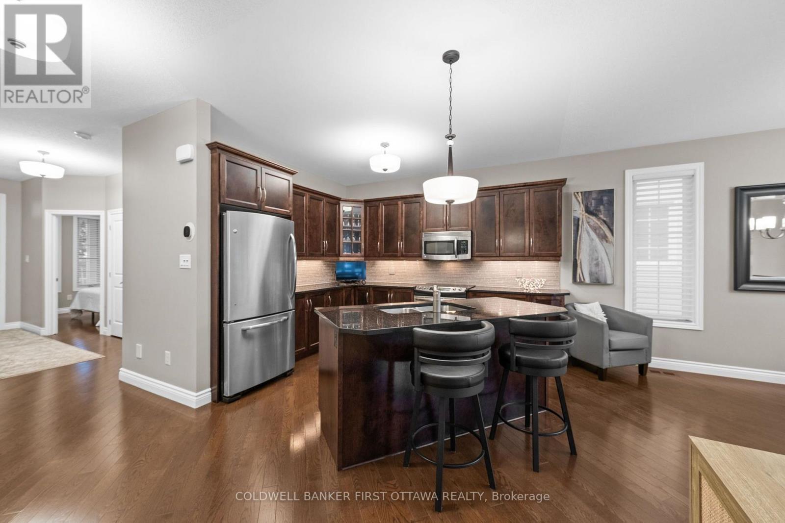 938 Rossburn Crescent — photo 7