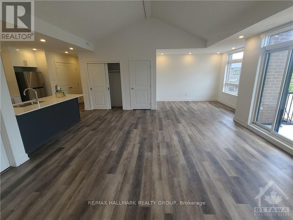 390 Rolling Meadows Crescent — photo 12