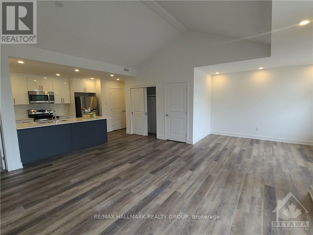 390 Rolling Meadows Crescent — photo 15