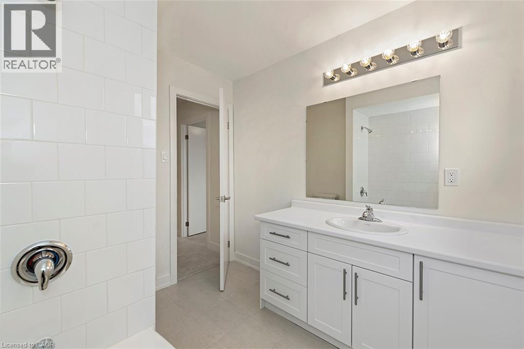 20 Anna Capri Drive — photo 22