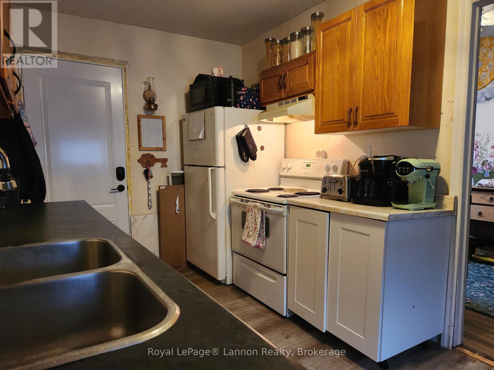 342 AMELIA STREET E - 11