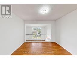 8 Rusty Crest Way, Toronto, ON M2J2Y4 Photo 10