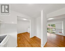 8 Rusty Crest Way, Toronto, ON M2J2Y4 Photo 9