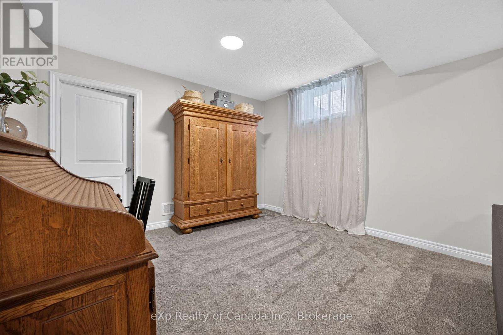 23 Evylean Court — photo 33