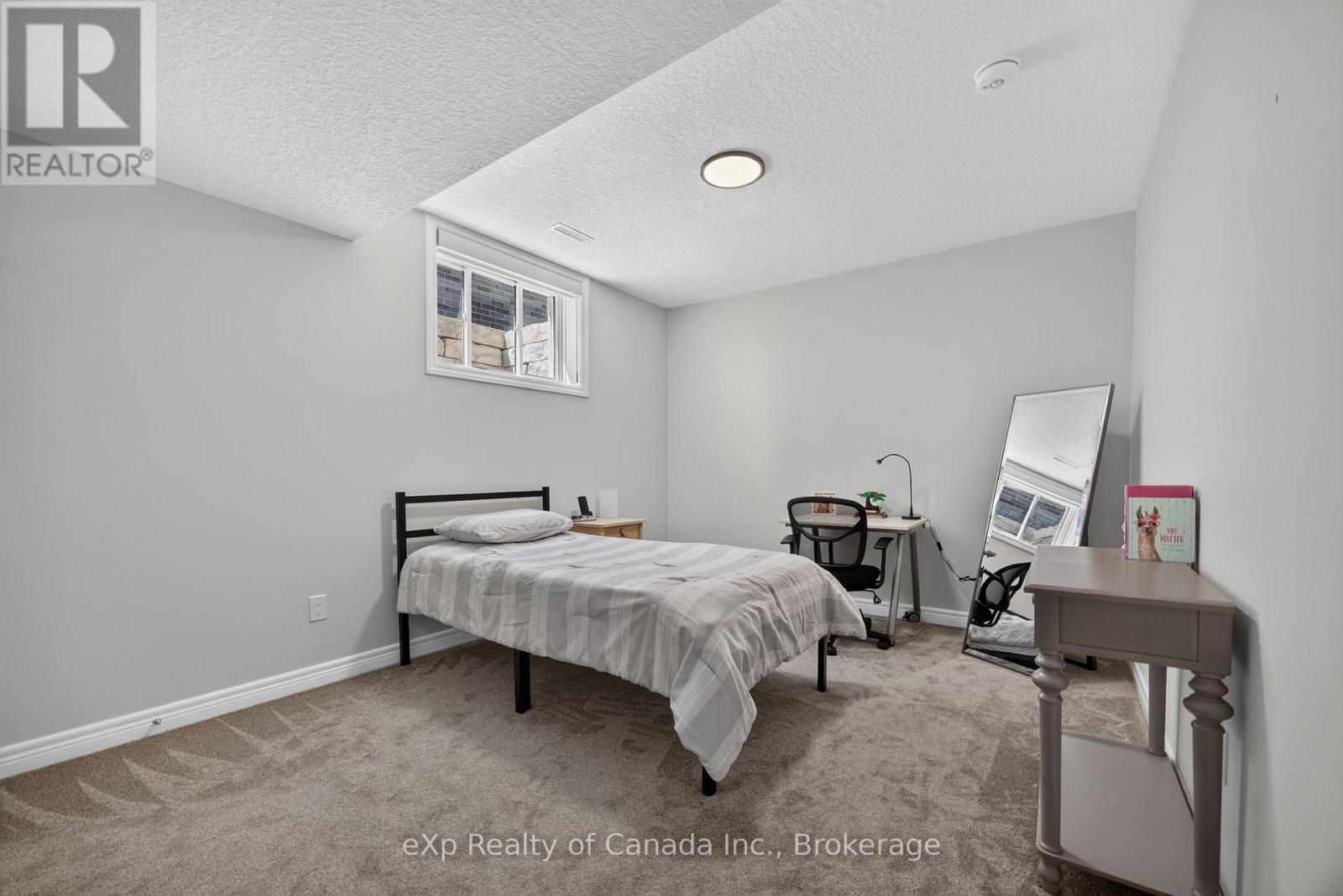 23 Evylean Court — photo 34