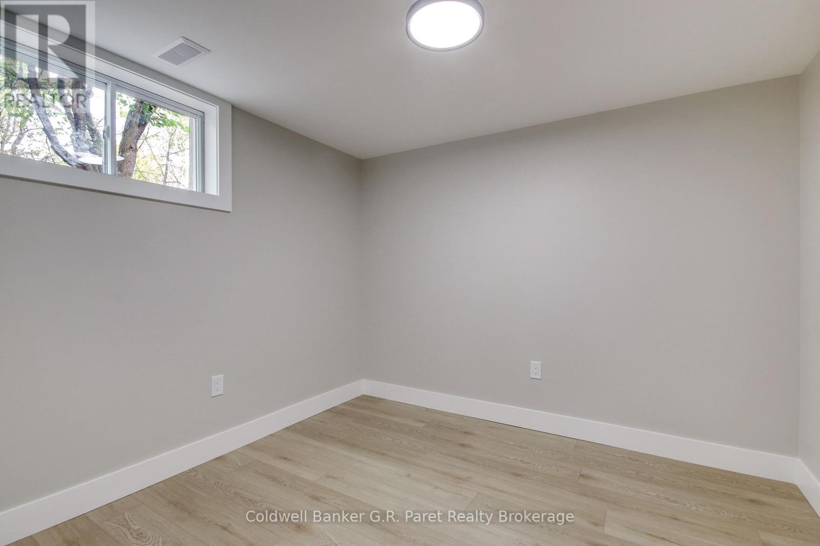 171 Crysler Street — photo 24