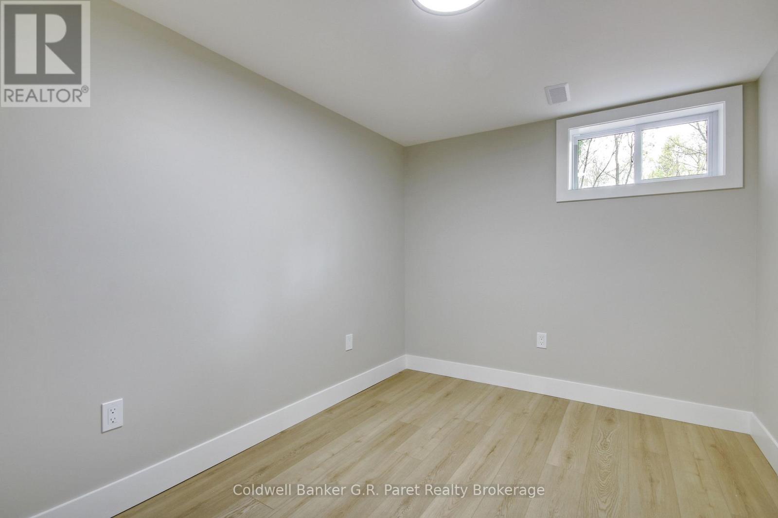 171 Crysler Street — photo 25