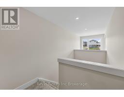 325 Kading Crescent, Woodstock, ON N4S0G6 Photo 32
