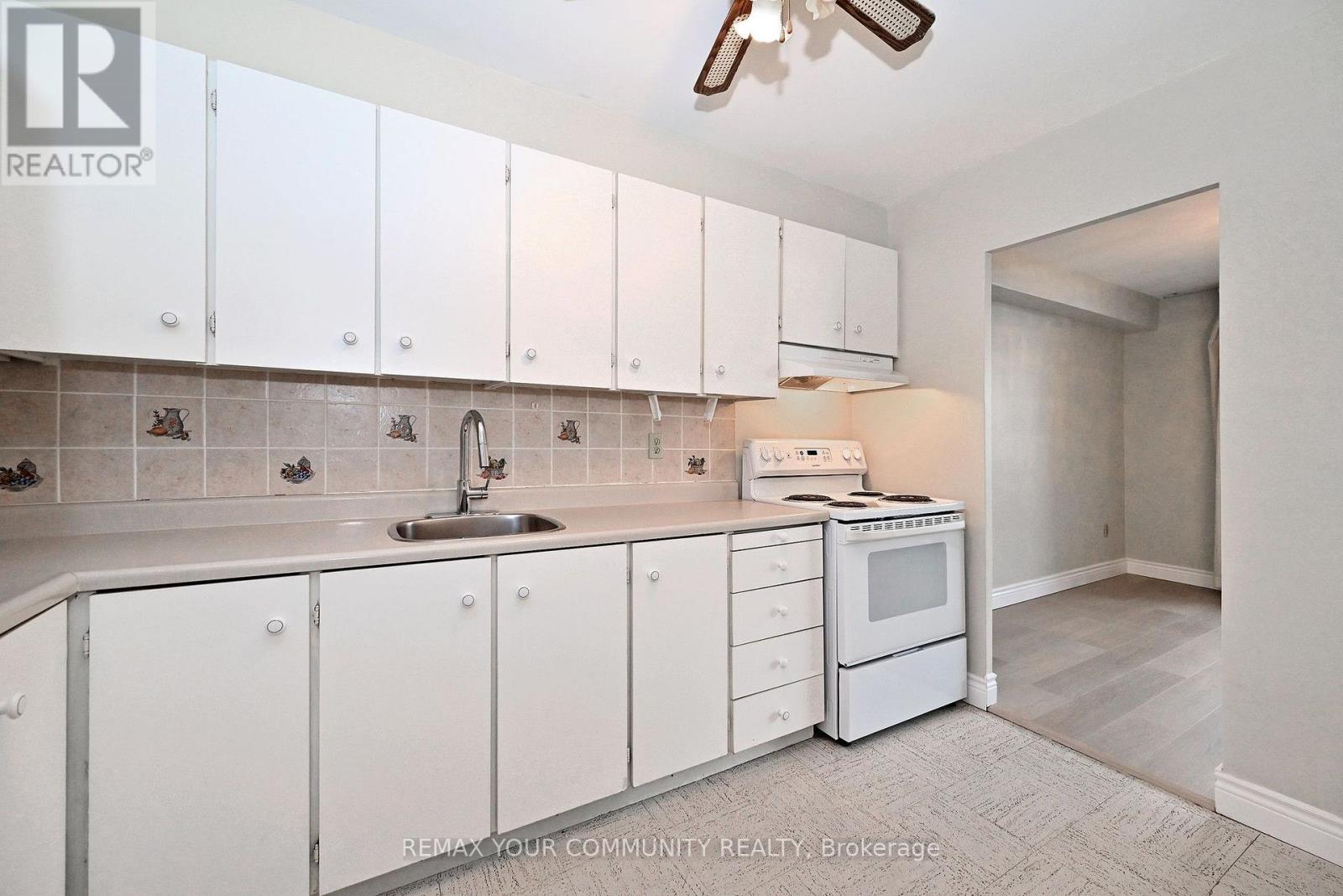 5 Massey Square — photo 12