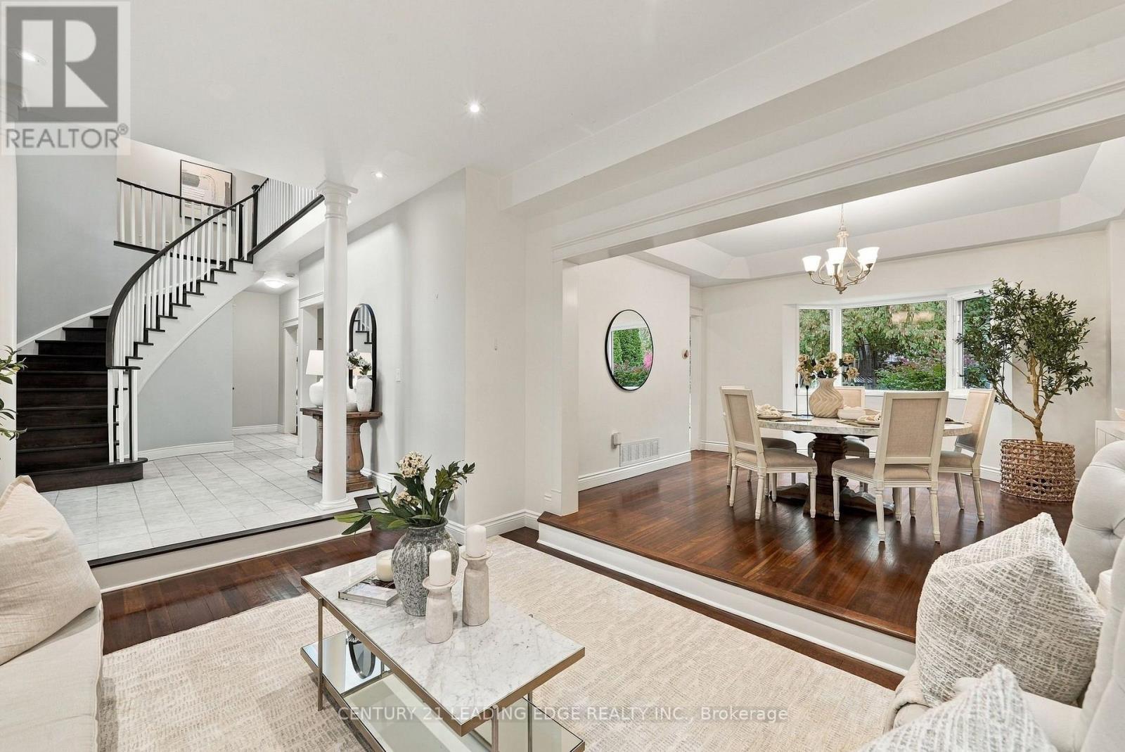 1629 Valley Ridge Crescent, Pickering, ON photo 10