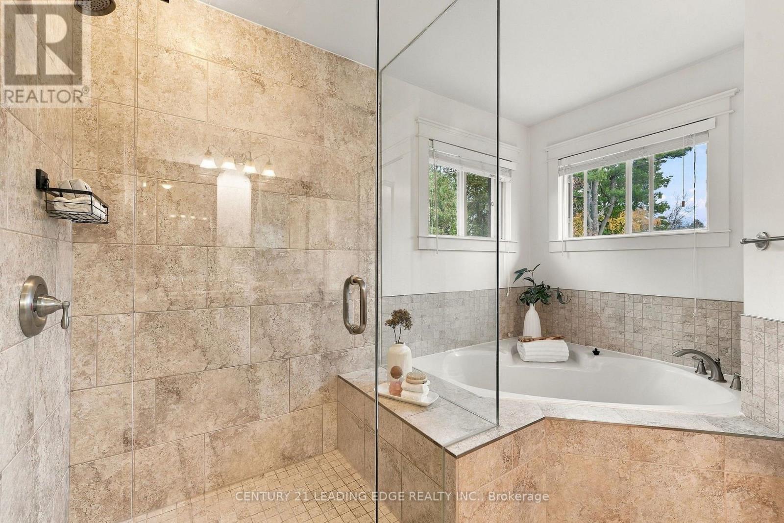 1629 Valley Ridge Crescent, Pickering, ON photo 33