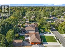 4131 Mount Royal Drive, Windsor, ON N9G2C3 Photo 41