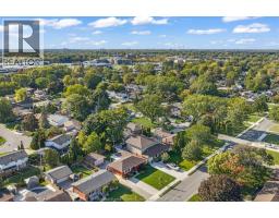4131 Mount Royal Drive, Windsor, ON N9G2C3 Photo 42