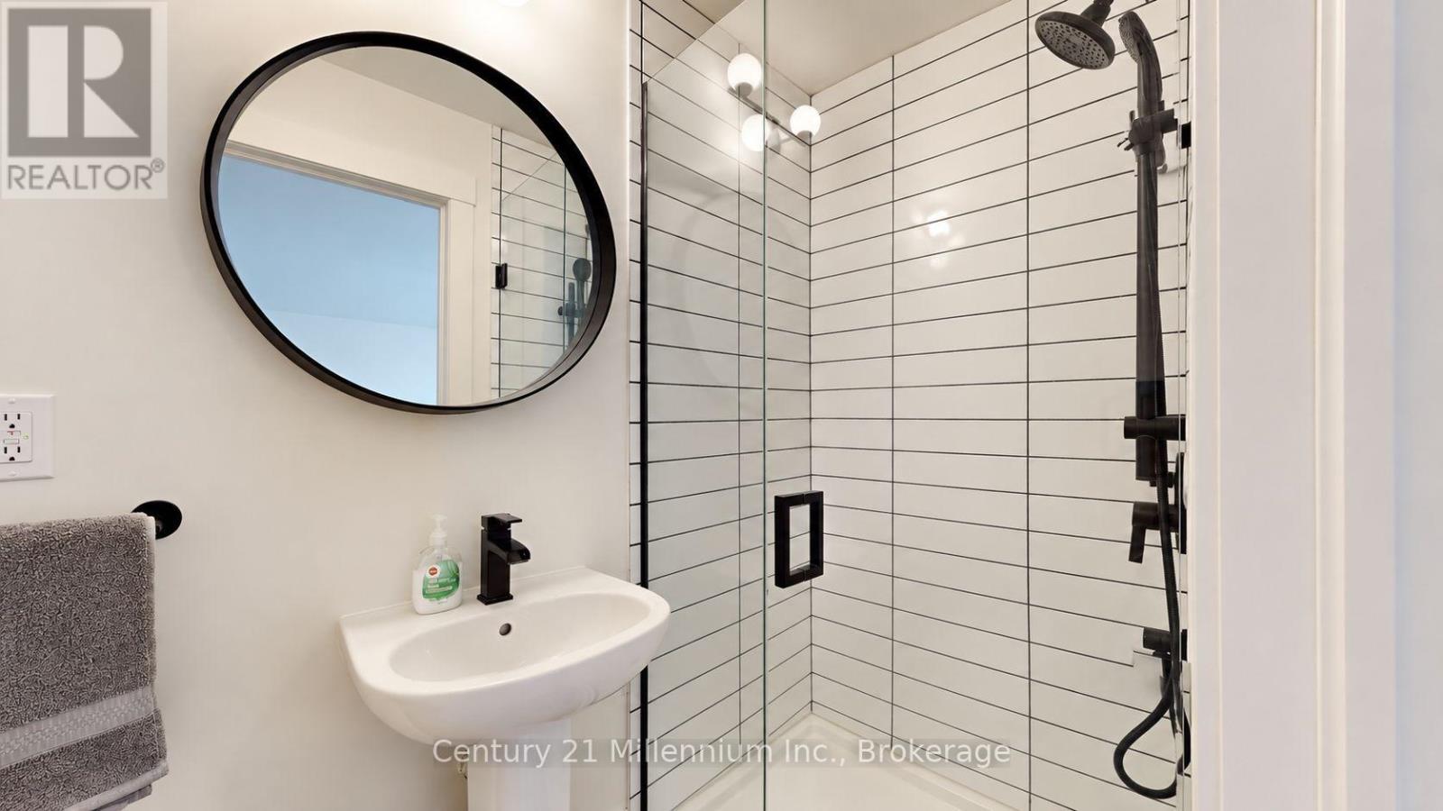 138 Peel Street — photo 27