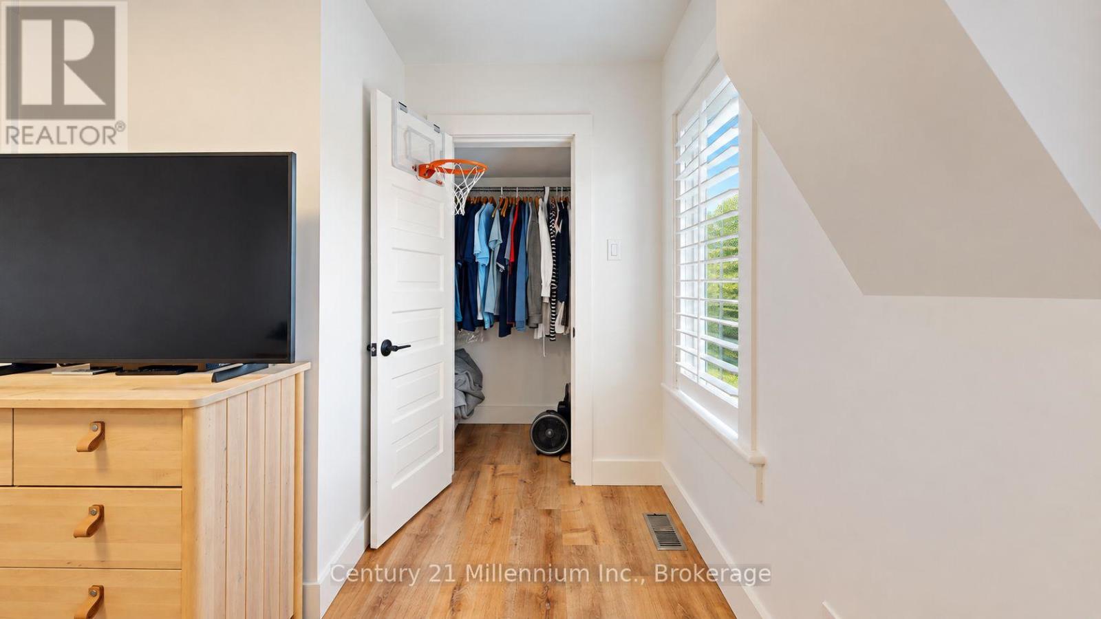 138 Peel Street — photo 29