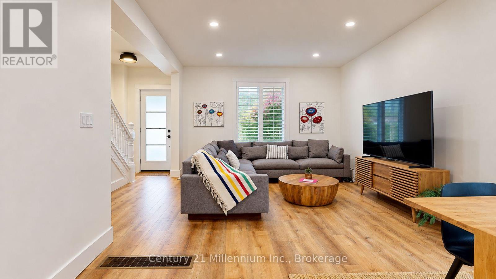138 Peel Street — photo 4