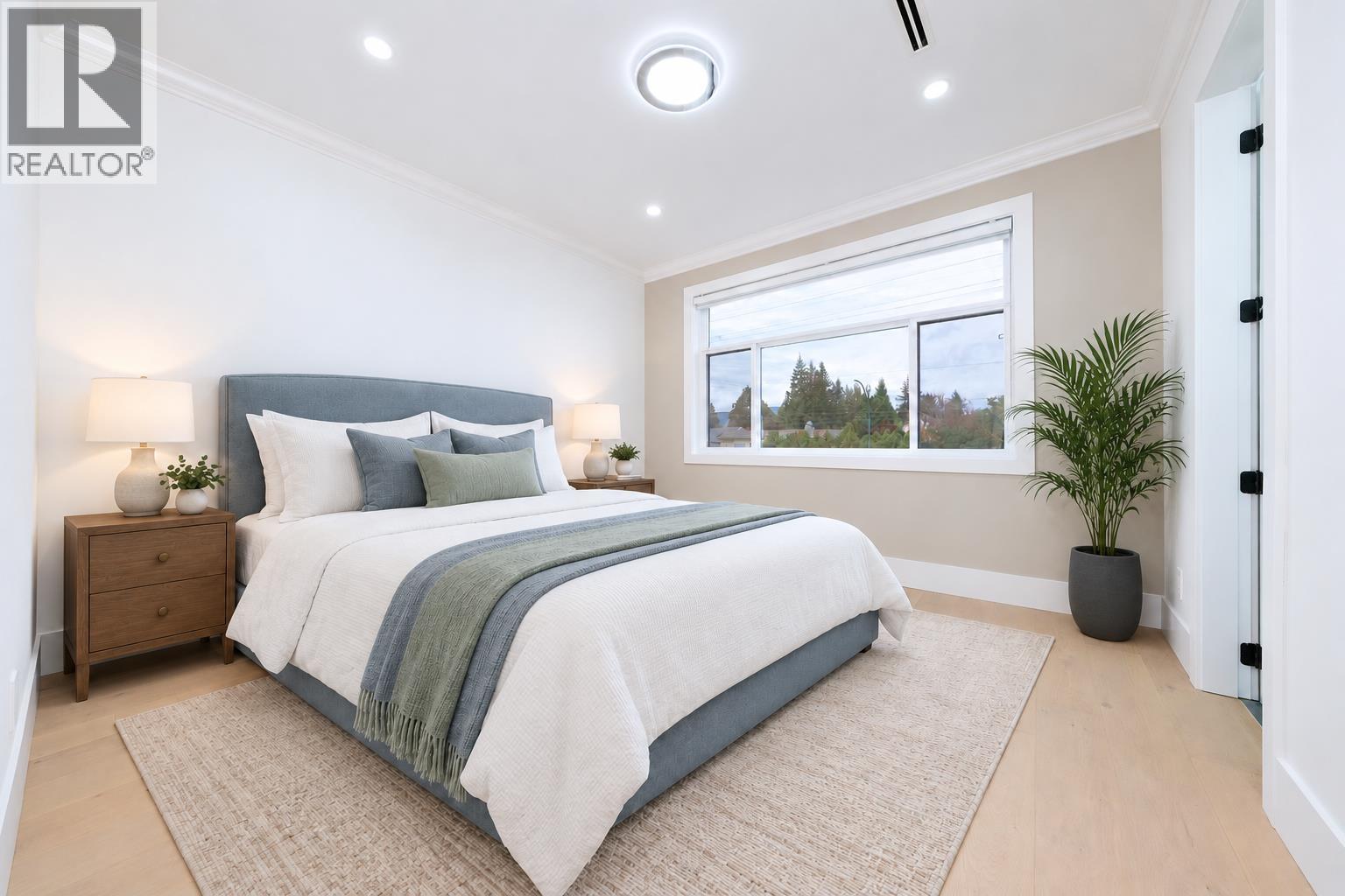 Photo of 1100 COMO LAKE AVENUE 19