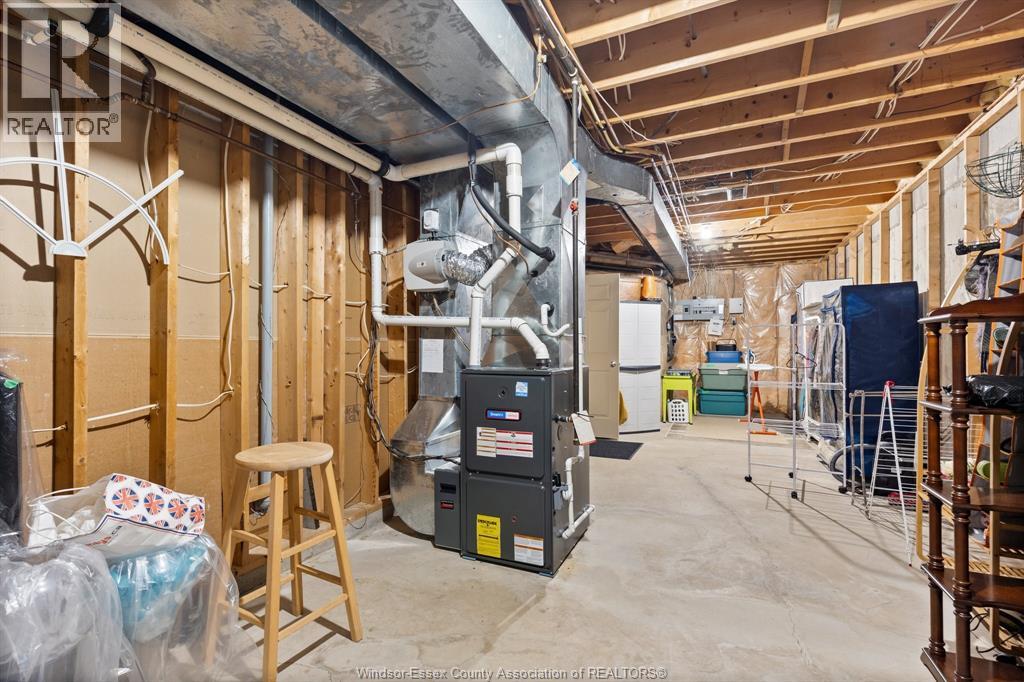 21 Fairway Crescent — photo 29
