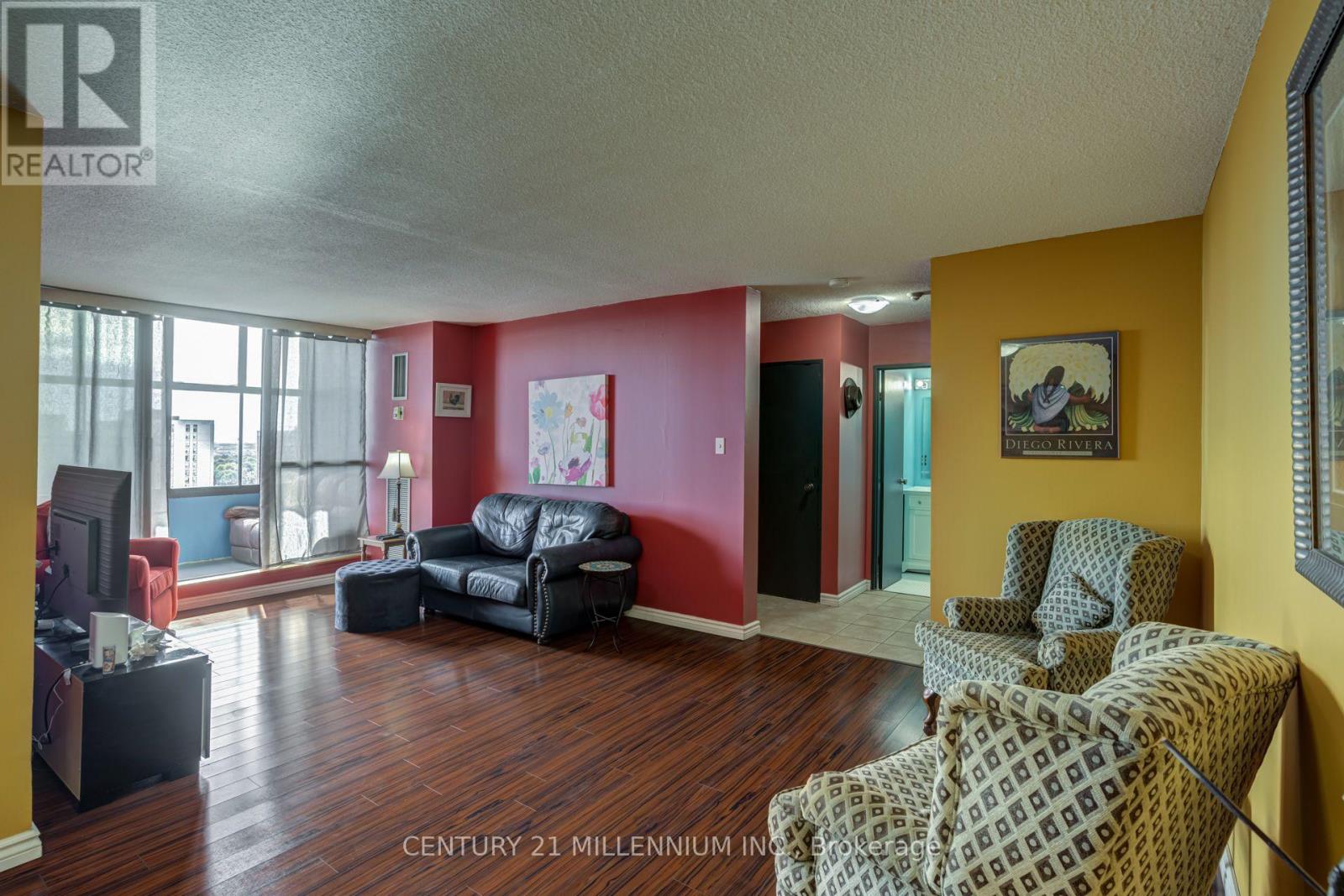 1905- 25 Kensington Road, Brampton, ON photo 6