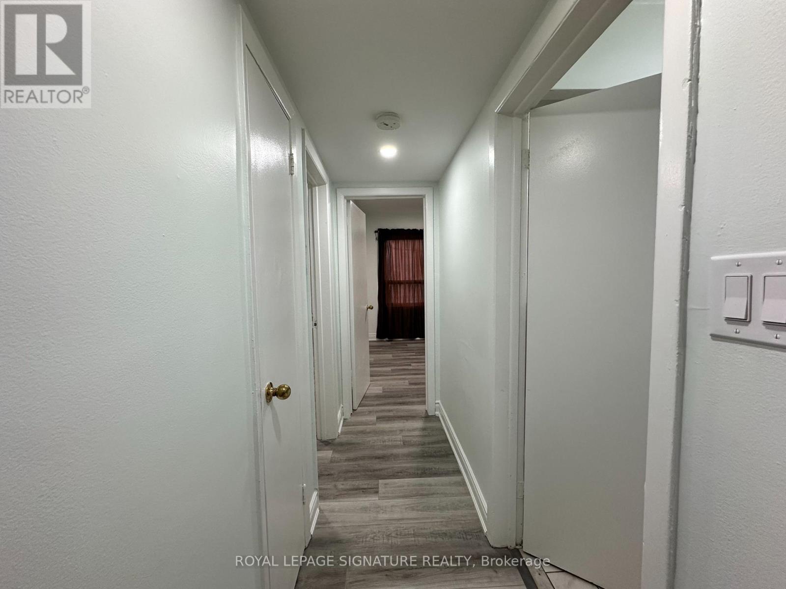 2890 Dufferin Street — photo 20