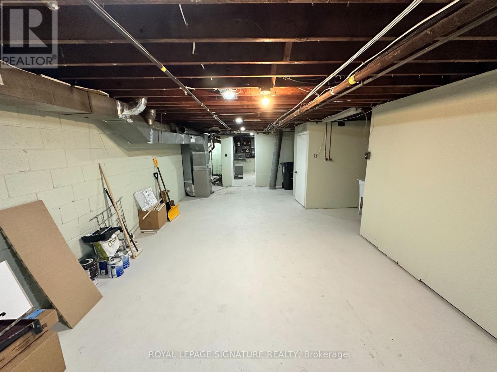 2890 Dufferin Street — photo 29