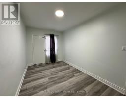 2890 Dufferin Street, Toronto, ON M6B3S6 Photo 21
