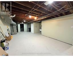 2890 Dufferin Street, Toronto, ON M6B3S6 Photo 32