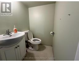 2890 Dufferin Street, Toronto, ON M6B3S6 Photo 39