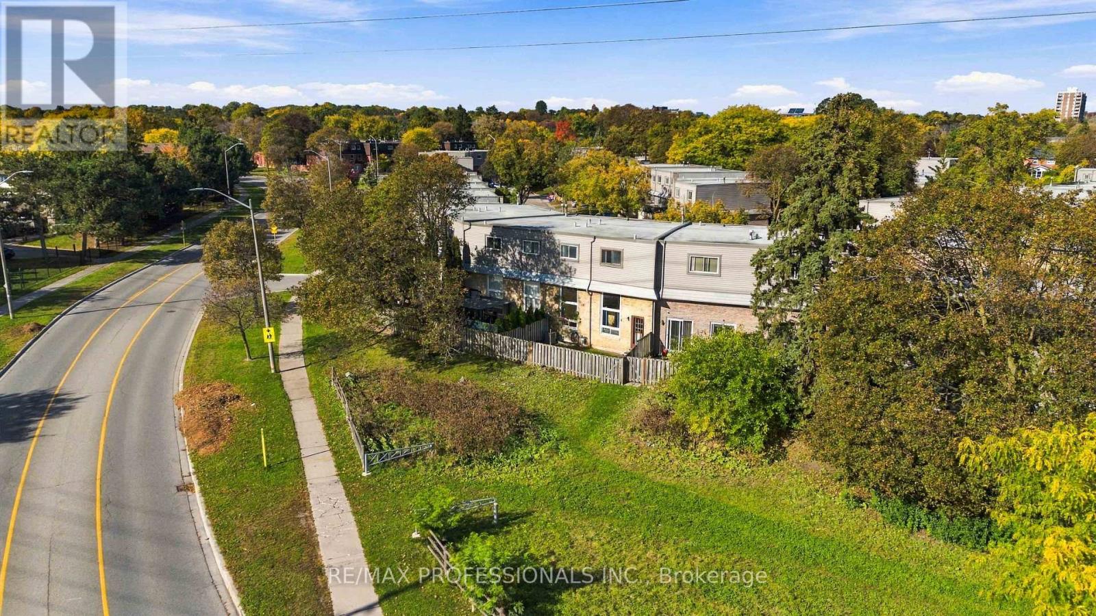 70- 2315 Bromsgrove Road, Mississauga, ON photo 35