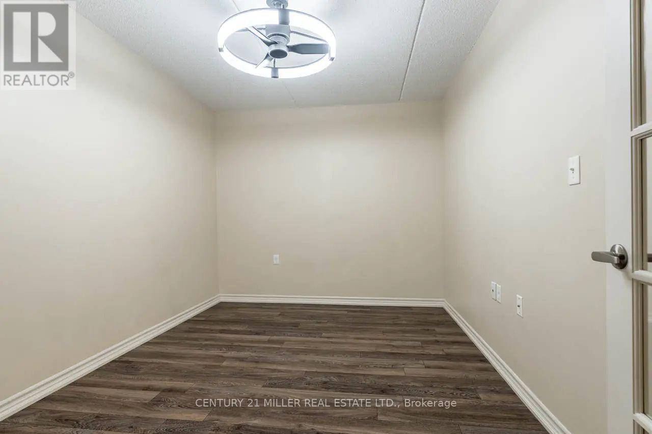1460 Main Street East — photo 12
