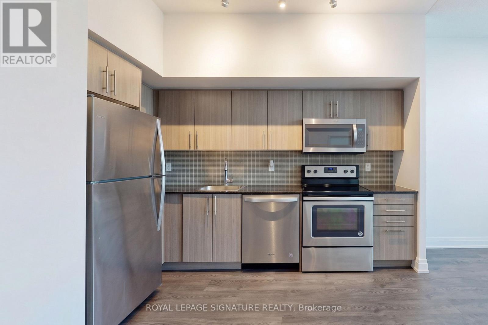 55 Speers Road — photo 3