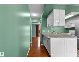 152 Woodstock Nw, Edmonton, AB T5T0H6 Photo 10
