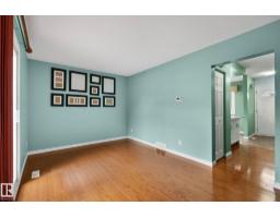 152 Woodstock Nw, Edmonton, AB T5T0H6 Photo 11