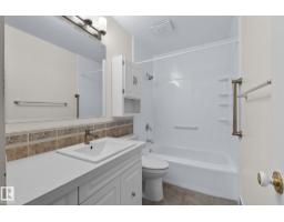 152 Woodstock Nw, Edmonton, AB T5T0H6 Photo 13