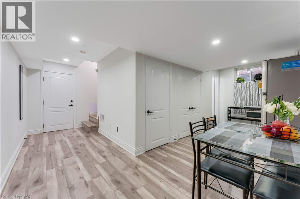 444 Thomas Slee Drive — photo 39