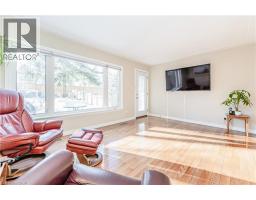 Living room - 15 Greenbrook Drive, Kitchener, ON N2M4J5 Photo 6