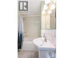 15 Greenbrook Drive, Kitchener, ON N2M4J5 Photo 18