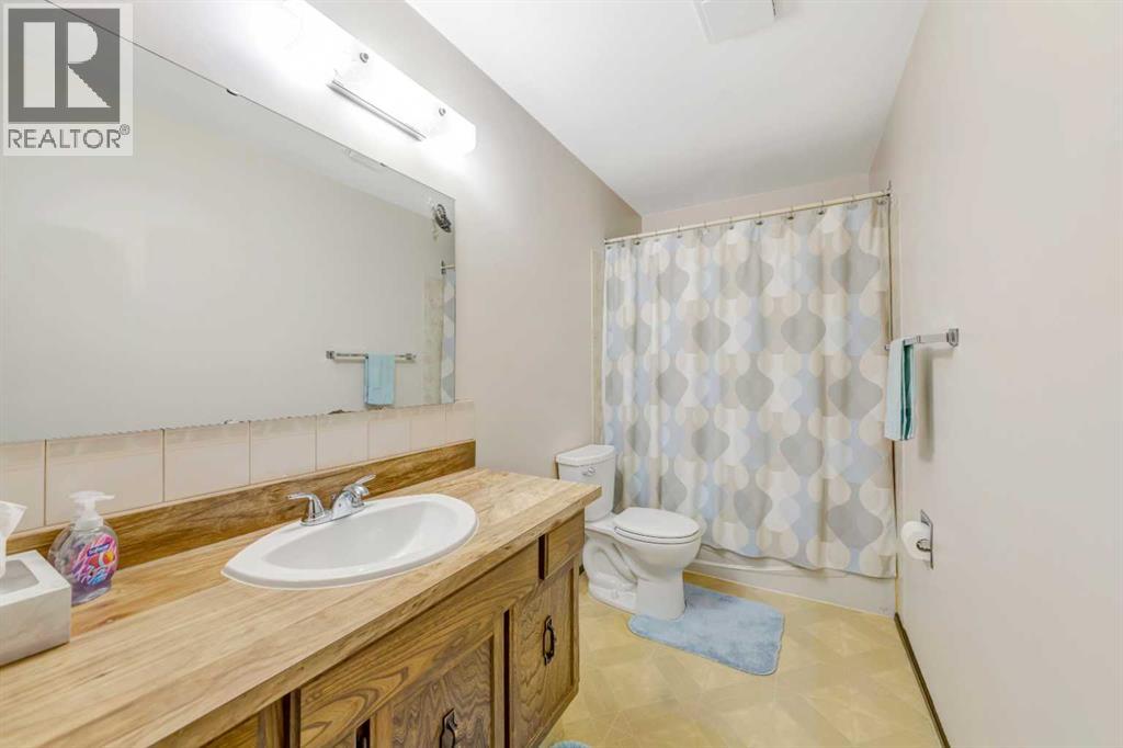 3401 47 Avenue - 11