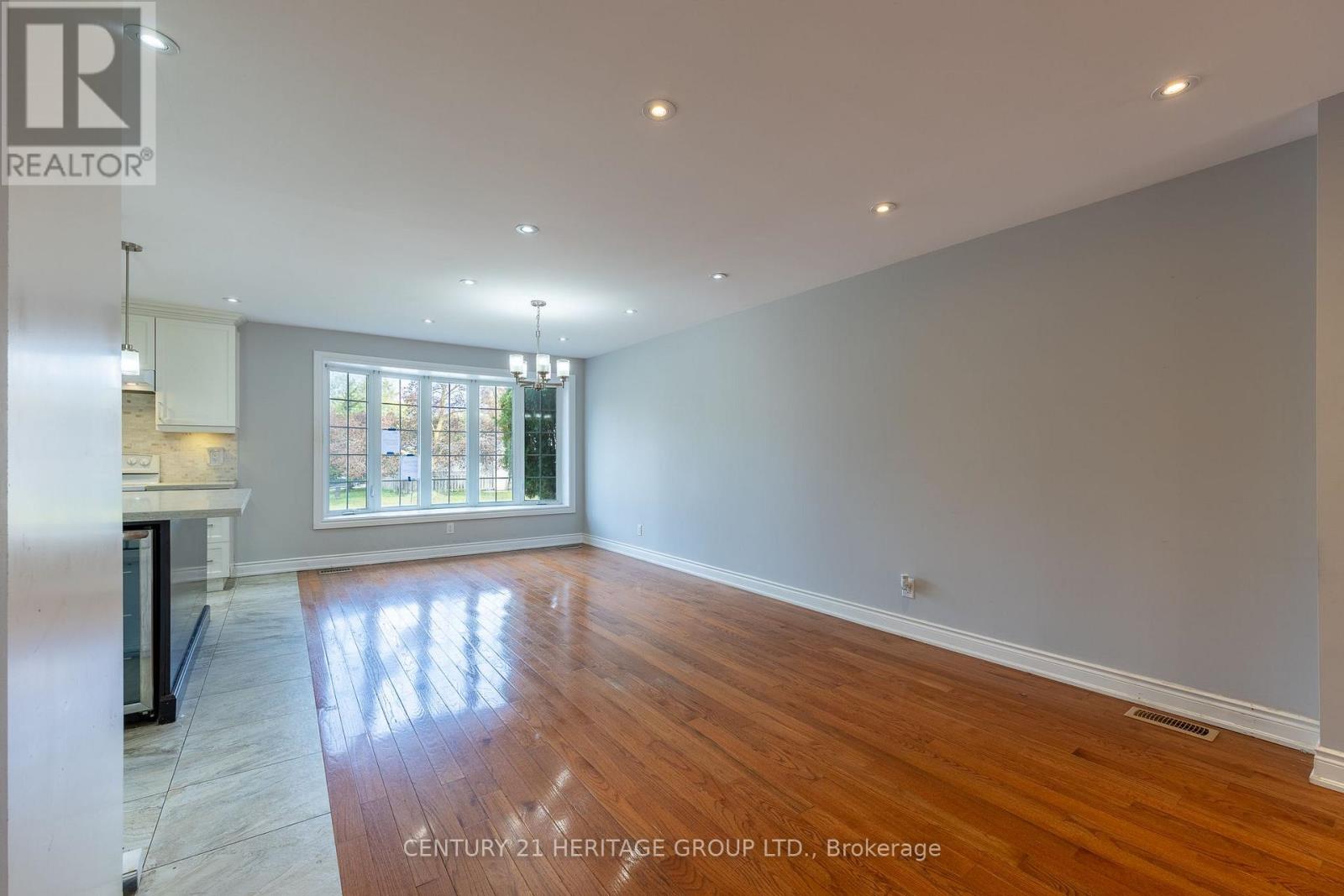 274 Demaine Crescent, Richmond Hill, ON photo 5