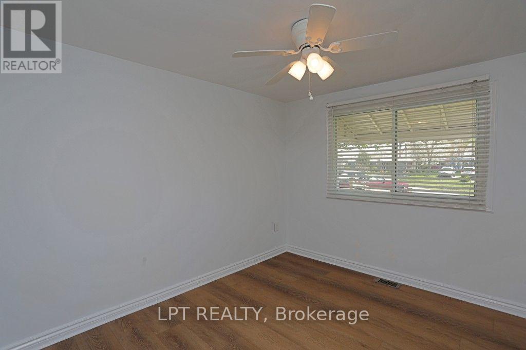 25 Maple Grove Road — photo 13