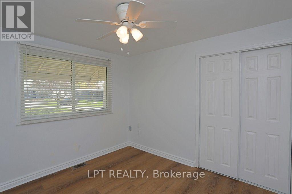 25 Maple Grove Road — photo 14