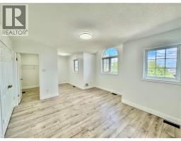 56 Lena Crescent, Cambridge, ON N1R8P4 Photo 16