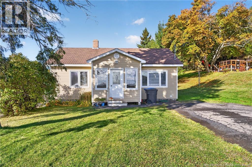 194 Renfrew Street - 1