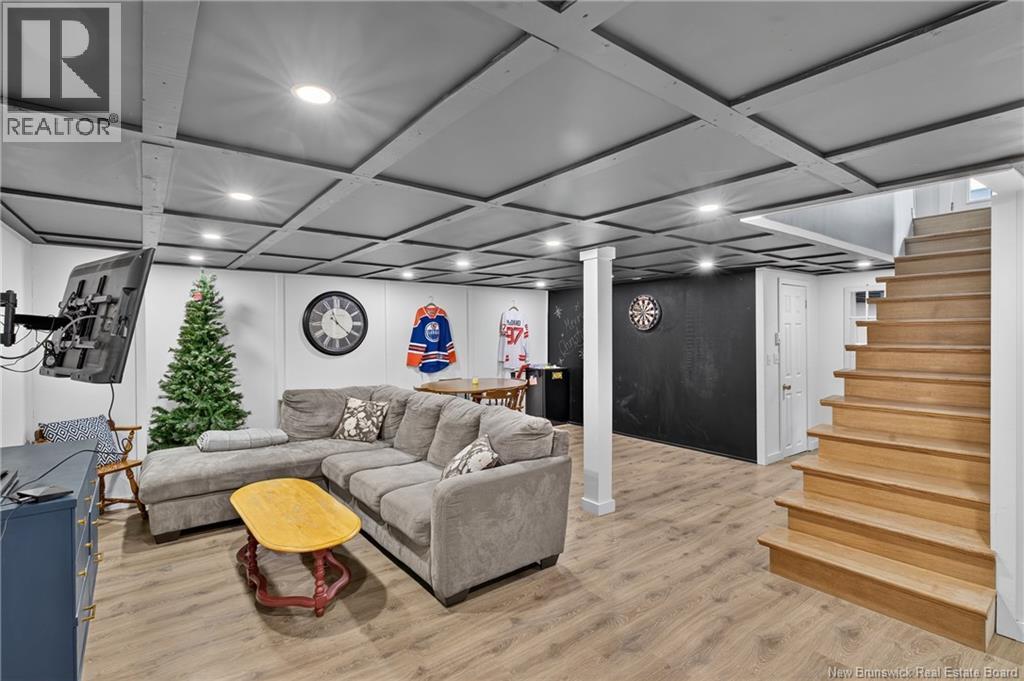 194 Renfrew Street - 14