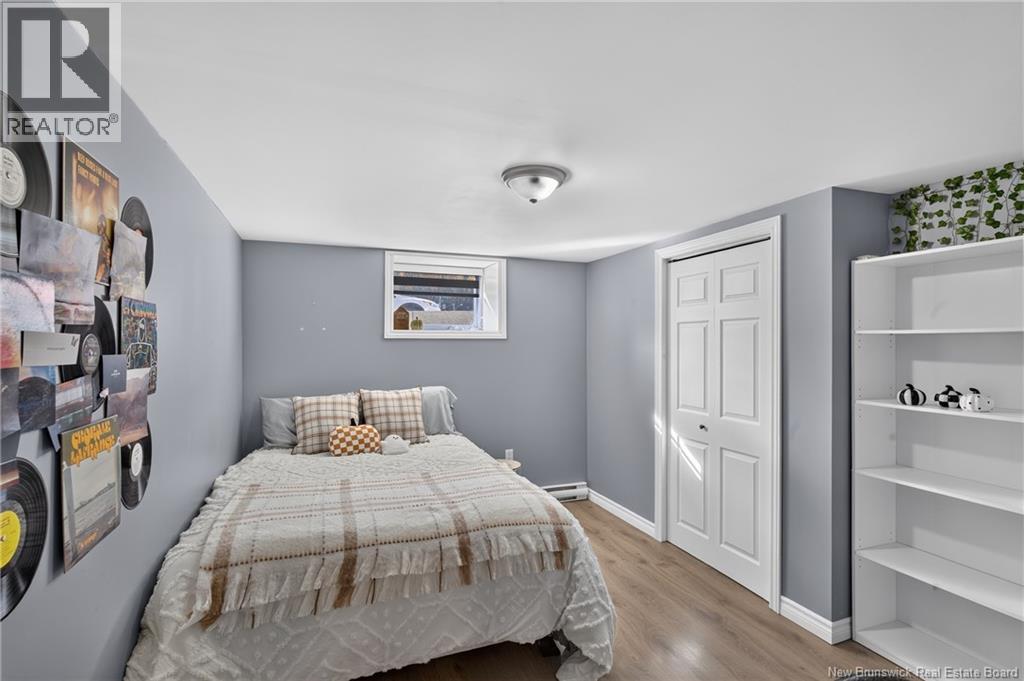 194 Renfrew Street - 17