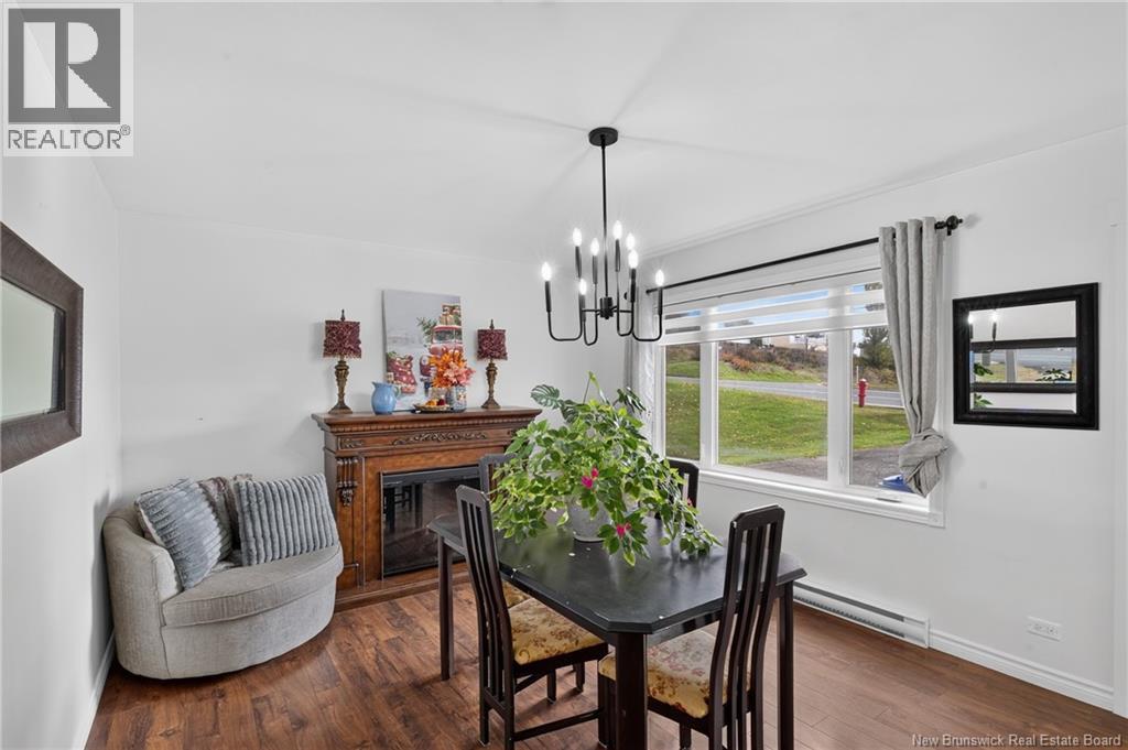 194 Renfrew Street - 6