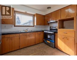 2504 7 Avenue N - photo 12