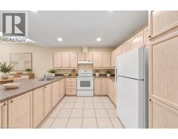 Kitchen - 7 Milliner Place, Fonthill, ON L3E0N6 Photo 9